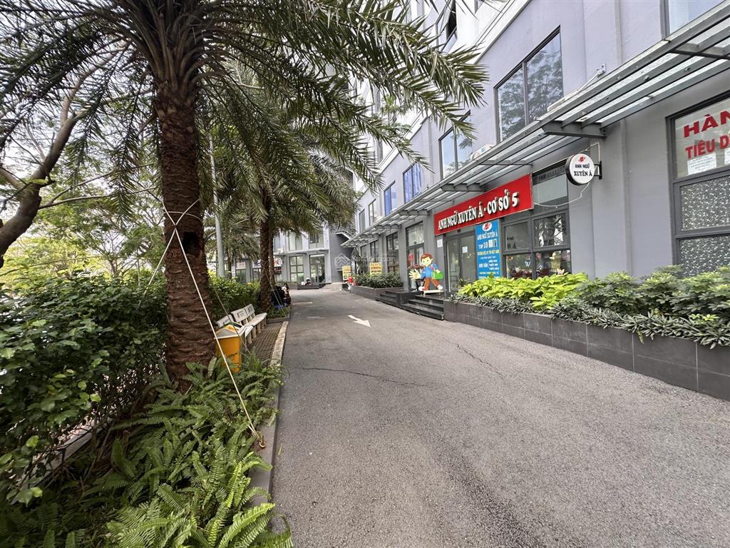 Shophouse suất nội bộ kinh doanh thương mại dịch vụ. giỏ hàng cđt và sang nhượng saigon intela
