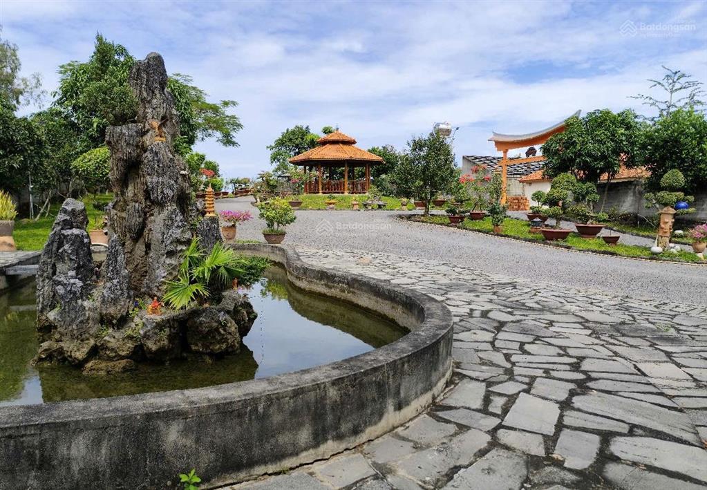 [cực hiếm] 1.1ha đất mặt tiền ql22 ngang hơn 30m nở hậu, 600m2 thổ cư, gần chợ la ngà