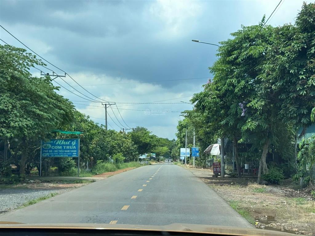1306m2 đất vườn gần hồ trị an  chỉ 689 triệu có sẵn vườn xoài, mít