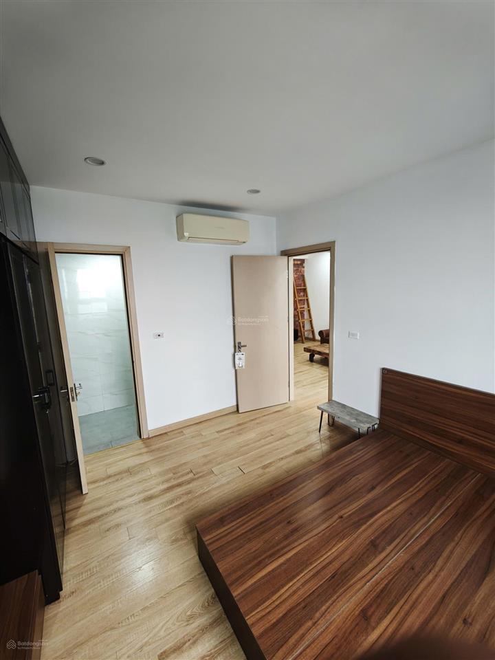 Chính chủ cần bán gấp căn góc  tầng cao 2pn 72m2 giá siêu hời 5,5 tỷ