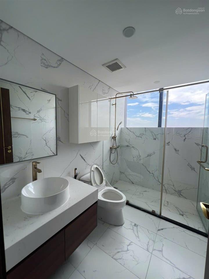 Siêu phẩm  cho thuê căn hộ hoa hậu sunshine city 116m2 view sông hồng