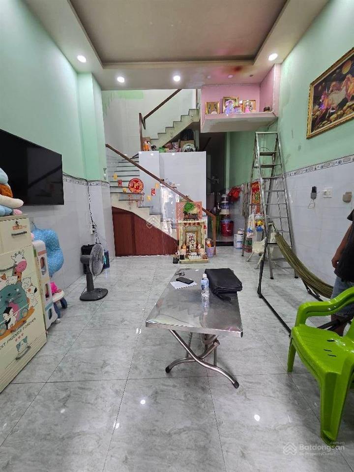 Bán nhà riêng ngay trường học bình tân, hẻm thông 10m, kinh doanh thoải mái  shr công chứng ngay