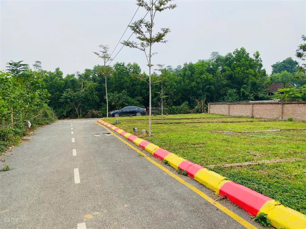 Cần bán gấp lô đất 80m2, tại thị trấn lạc thủy, hòa bình  sẵn sổ giá chỉ 700 triệu!