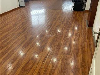 Rẻ to rộng 106m 2 ngủ cơ bản ở hay làm vp ít người đều ok cho thuê hh1 bắc hà0943 896 ***