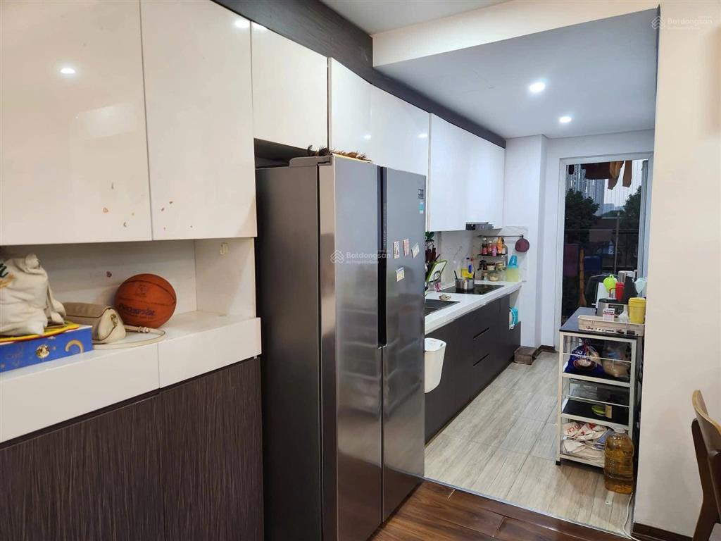 Chính chủ bán căn chung cư kđt pháp vân 77m2 thông thuỷ 2 ngủ 2wc đầy đủ nội thất giá ~6 tỷ