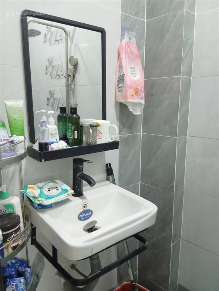 Chưa tới 2 tỷ nhà 2 tầng lưu hữu phước, 40m2, 2pn, 2wc, 20m ra đường lớn, mới ở ngay