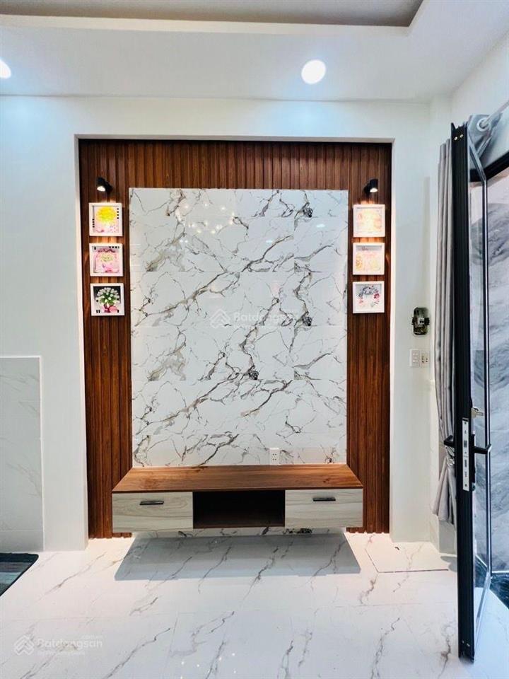 Nhà đẹp full nội thất, dts 89m2, ngay trung tâm quận 8, shr, nhỉnh 4 tỷ