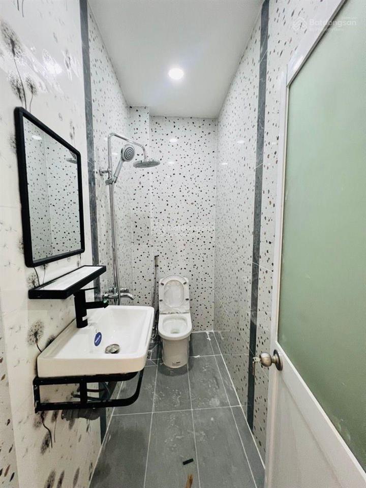 Nhà đẹp full nội thất, dts 89m2, ngay trung tâm quận 8, shr, nhỉnh 4 tỷ