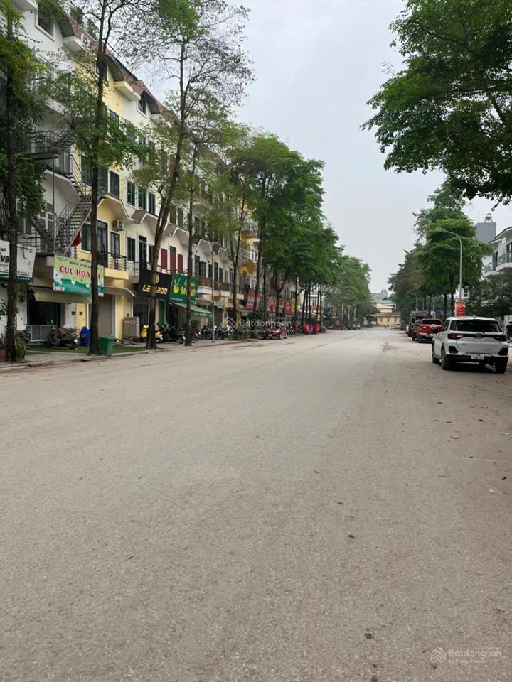 Bán nhà yên nghĩa dân xây, trước nhà ô tô tránh đỗ ngày đêm, vỉa hè rộng, 50m2 mt 5m  nhỉnh 13 tỷ