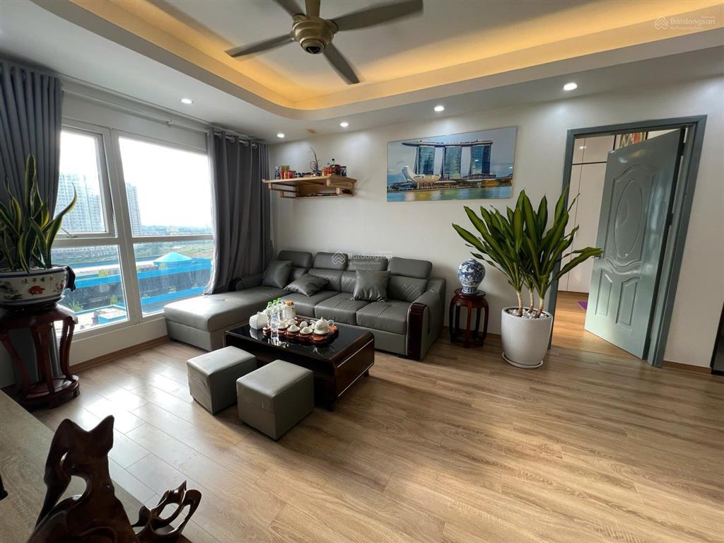 Cần bán cc ct8 dương nội 3n, 2n full nội thất mới sịn sò, giá tốt nhất thị trường.