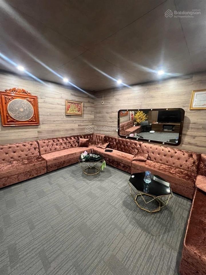 Nhà 5 tầng 60m2 lô góc  pháo đài láng  vị trí cực đẹp.