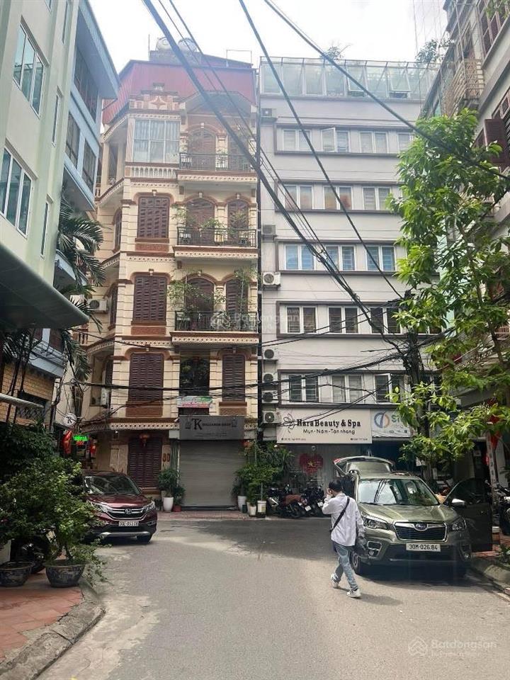 Nhà 5 tầng 60m2 lô góc  pháo đài láng  vị trí cực đẹp.