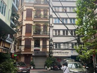 Nhà 5 tầng 60m2 lô góc  pháo đài láng  vị trí cực đẹp.