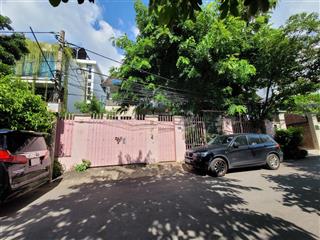 Bán nhà khu vip hxh xuân thủy  14x27.3m, 382.7m2  nhà biệt thự  giá chỉ 235 tr/m2