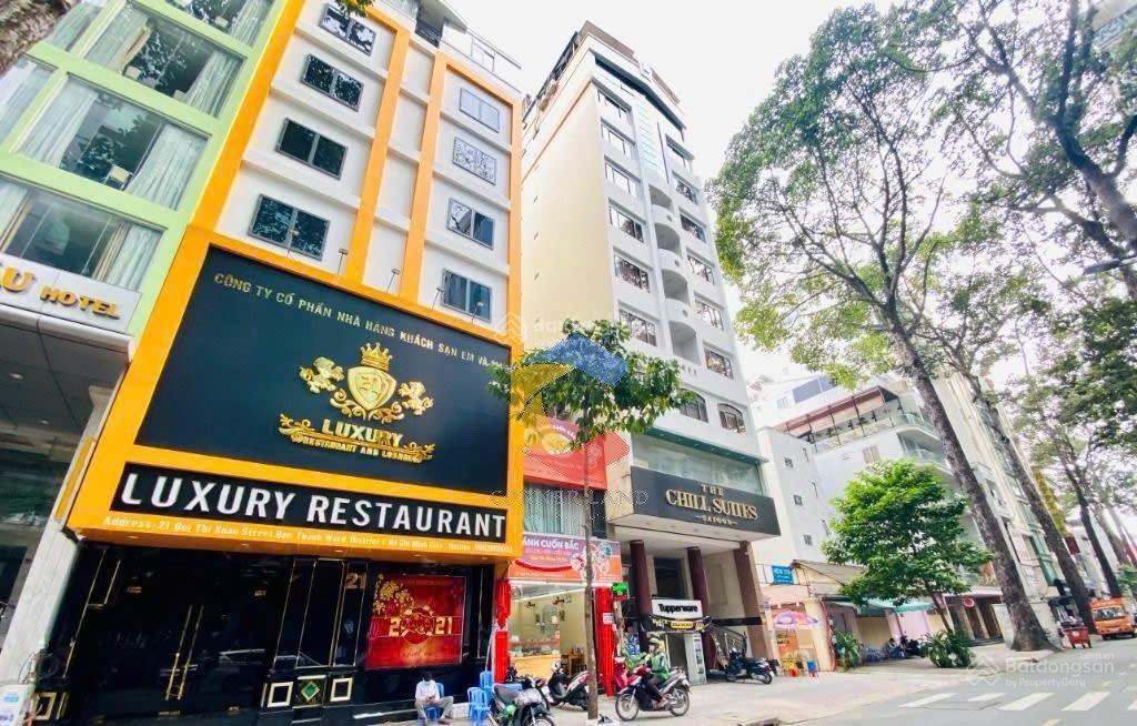 Căn khách sạn tốt nhất thị trường hiện tại. mt bùi thị xuân, bến thành. 8 lầu, 45 phòng, hđt 280tr
