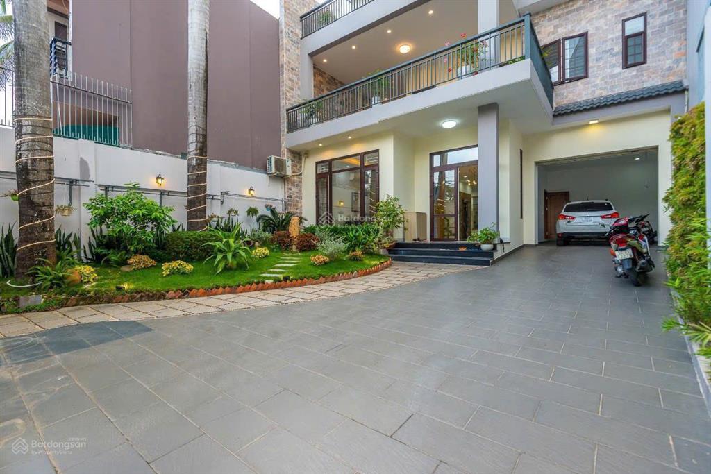 Tin thật  80 tỷ hạ về 75 tỷ bán gấp biệt thự mt đường số 47 thảo điền quận 2  gần 295m2 ~254tr/m2