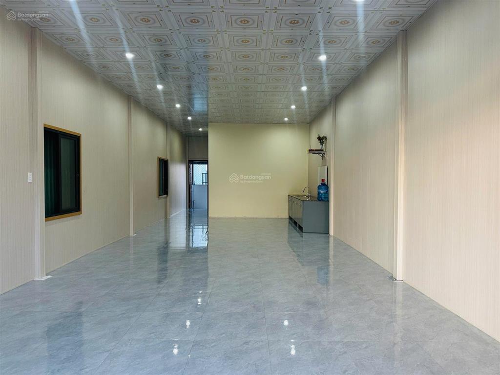 Cho thuê nhà mặt tiền đường nguyễn tất thành vừa ở vừa kinh doanh rất đẹp