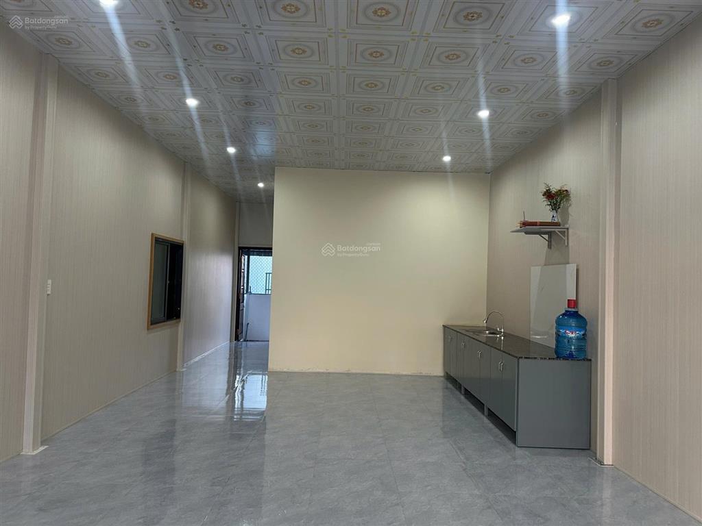 Cho thuê nhà mặt tiền đường nguyễn tất thành vừa ở vừa kinh doanh rất đẹp