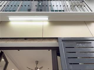 Bán nhà lĩnh nam vị trí đẹp, mặt ngõ oto, kinh doanh, 5 tầng nội thất đẹp ở ngay, 35m2 giá 8.45 tỷ