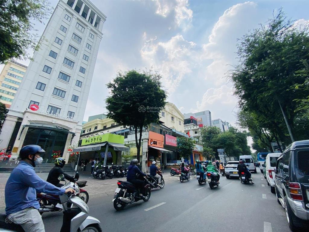 230 tỷ  mặt tiền / nguyễn đình chiểu  15x32m / 490m²  hầm 6 tầng  hđt 250 triệu / tháng .