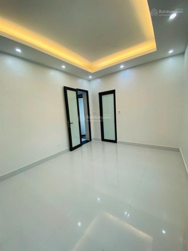 Phố hoàng văn thái ô tô tránh, lô góc, 2 thoáng, dt 25m2, mt 4m, 4tầng, 3ngủ, full nội thất