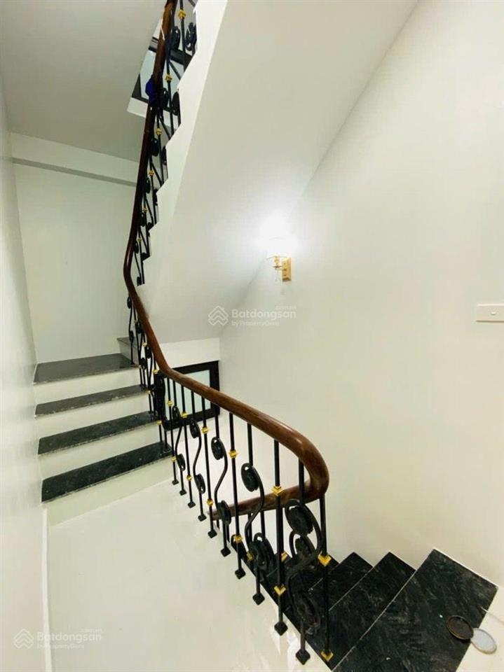 Phố hoàng văn thái ô tô tránh, lô góc, 2 thoáng, dt 25m2, mt 4m, 4tầng, 3ngủ, full nội thất