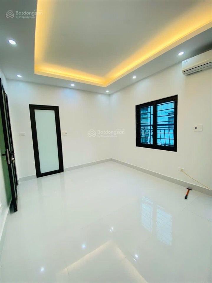 Phố hoàng văn thái ô tô tránh, lô góc, 2 thoáng, dt 25m2, mt 4m, 4tầng, 3ngủ, full nội thất