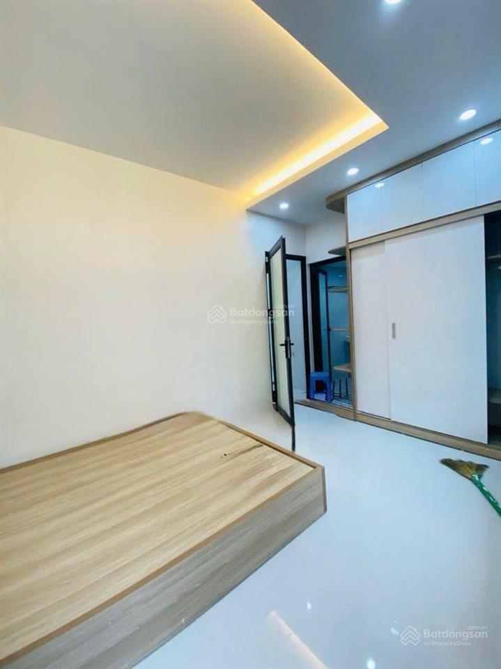 Phố hoàng văn thái ô tô tránh, lô góc, 2 thoáng, dt 25m2, mt 4m, 4tầng, 3ngủ, full nội thất