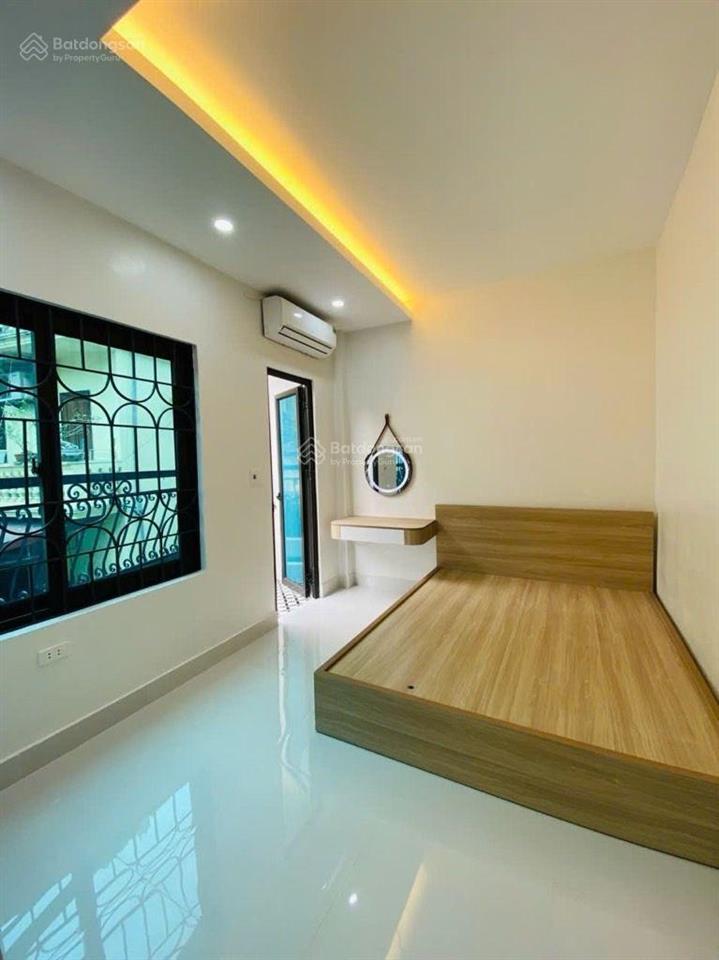 Phố hoàng văn thái ô tô tránh, lô góc, 2 thoáng, dt 25m2, mt 4m, 4tầng, 3ngủ, full nội thất