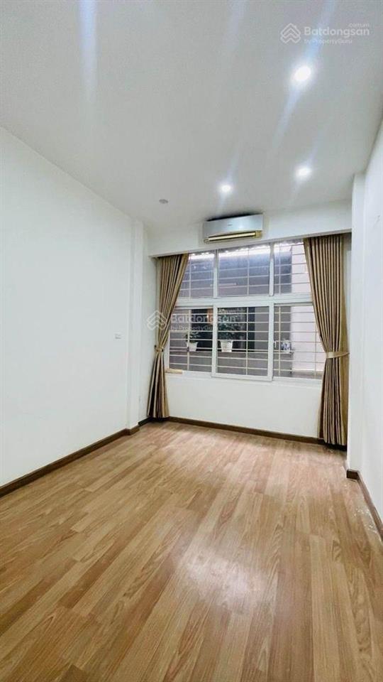 Phố vương thừa vũ dt45m xây 5 tầng kbt chắc chắn. 2 mặt ngõ siêu thoáng