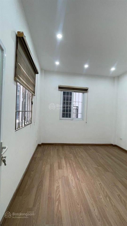 Phố vương thừa vũ dt45m xây 5 tầng kbt chắc chắn. 2 mặt ngõ siêu thoáng