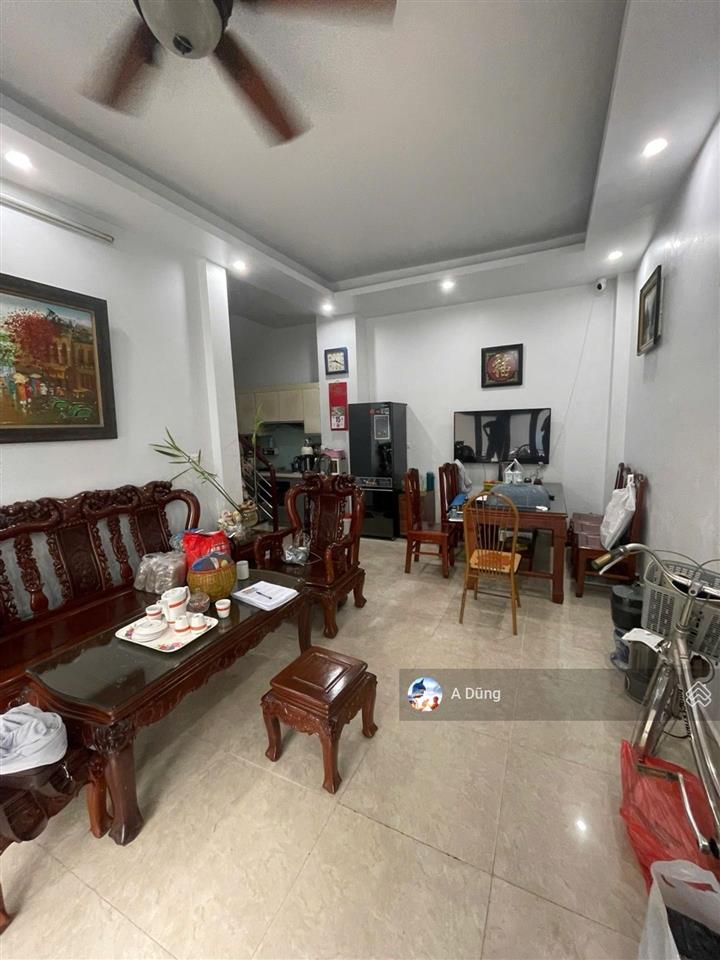 Trung tâm hai bà trưngphố thanh nhàn ô tô đỗ cửadt32m5tầng3phòng ngủ tặng full nội thất