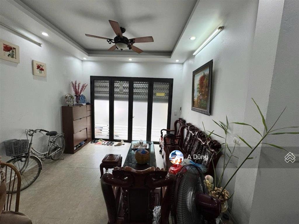 Trung tâm hai bà trưngphố thanh nhàn ô tô đỗ cửadt32m5tầng3phòng ngủ tặng full nội thất