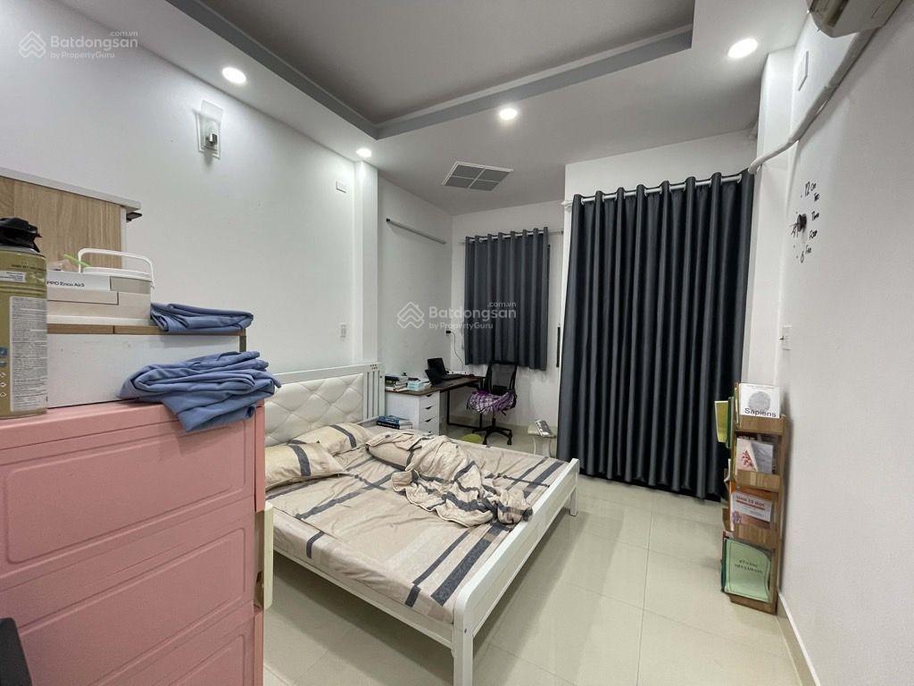 Bán gấp nhà 4 tầng 4pn 45m2, q8 phạm thế hiển, hẻm ô tô, full nội thất, vào ở ngay, 5.7 tỷ!