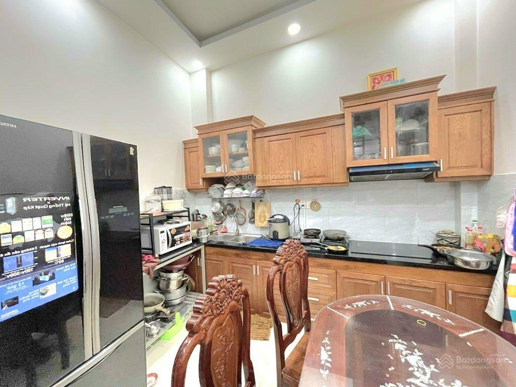 Bán gấp nhà 4 tầng 4pn 45m2, q8 phạm thế hiển, hẻm ô tô, full nội thất, vào ở ngay, 5.7 tỷ!