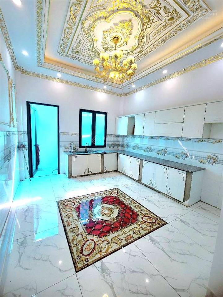 Nhà mới ở ngay đẹp lộng lẫy 4x19m, xe hơi vào nhà, 3 tầng 4 pn, nội thất xịn, sát vách bình tân