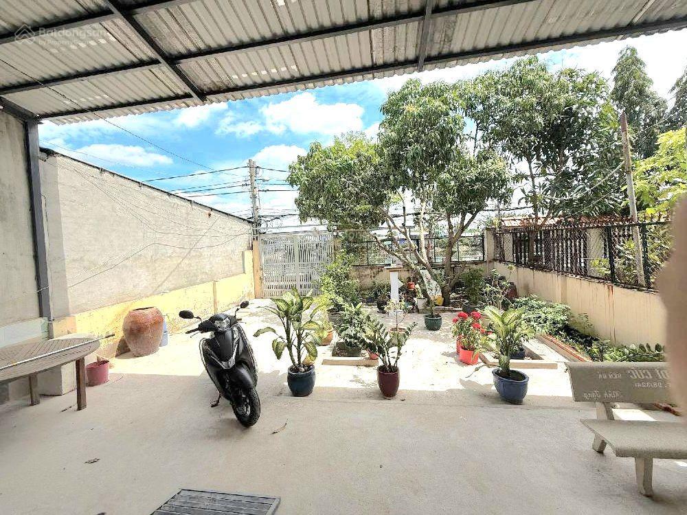 Chỉ 24 tr/m2 rẻ nhất q.8,nhà mt mới đẹp dt cực lớn, ngang 9m view sông, đường xe tải vi vu