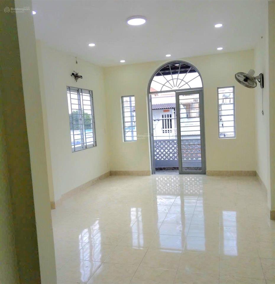 Bán nhà lô góc 4.5 x 12 p. bình hưng ql50, sát mặt tiền, xe tải tới nhà, không lộ giới, nhỉnh 5 tỷ