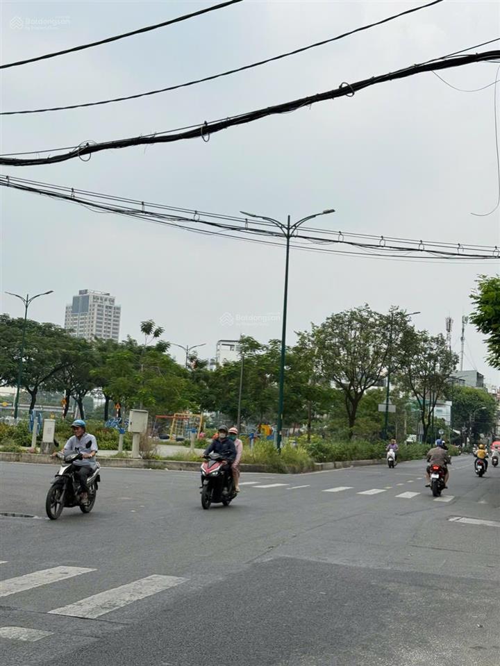 Nhà 4 tầng btct sát mặt tiền hưng phú  47m2 ngang 4.7m nở hậu 6m