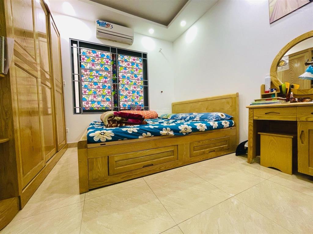 Bán gấp nhà đại từ, gần hồ linh đàm, gần chợ, cách ô tô 50m, 35m 5 tầng 8.35 tỷ