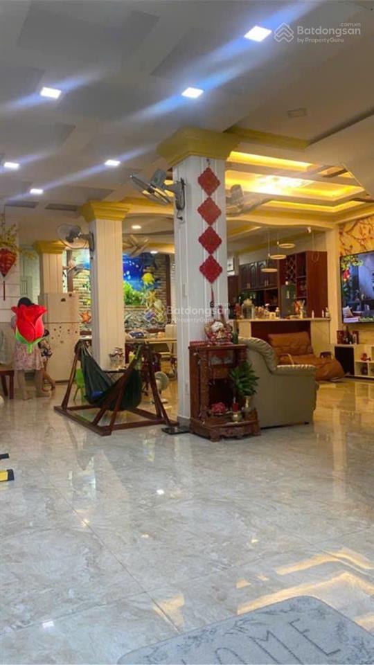 Biệt thự phố 3 lầu kdc bình hưng, gần đường số 10, ngay bến xe q8, ô tô vào nhà, 8x18, 5p, 5wc