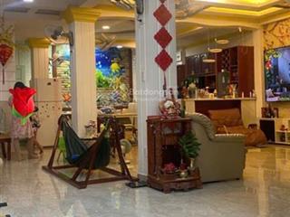 Biệt thự phố 3 lầu kdc bình hưng, gần đường số 10, ngay bến xe q8, ô tô vào nhà, 8x18, 5p, 5wc