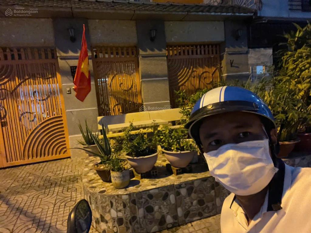 Biệt thự phố 3 lầu kdc bình hưng, gần đường số 10, ngay bến xe q8, ô tô vào nhà, 8x18, 5p, 5wc