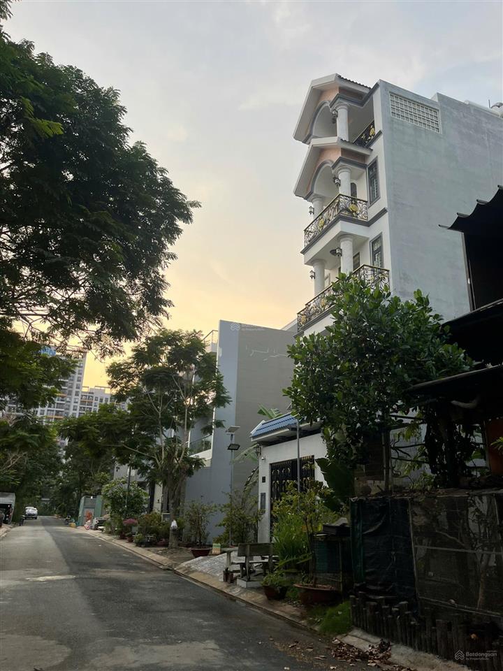 Chủ giảm sâu, gấp bán nhà phố, gần sát khu chung cư lovera kdc phong phú khang điền, bình chánh