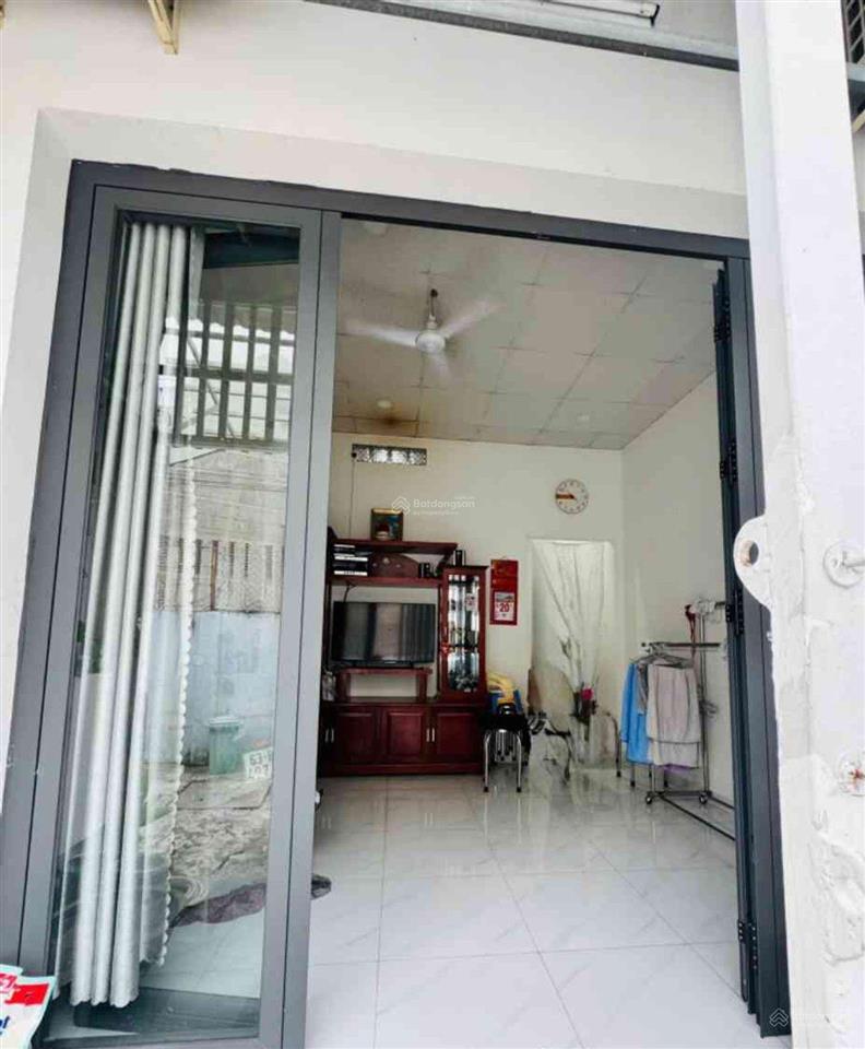 Bán nhà riêng tại hồ bá phấn, 4,95 tỷ, 59m2, 3pn, 2wc, full nội thất