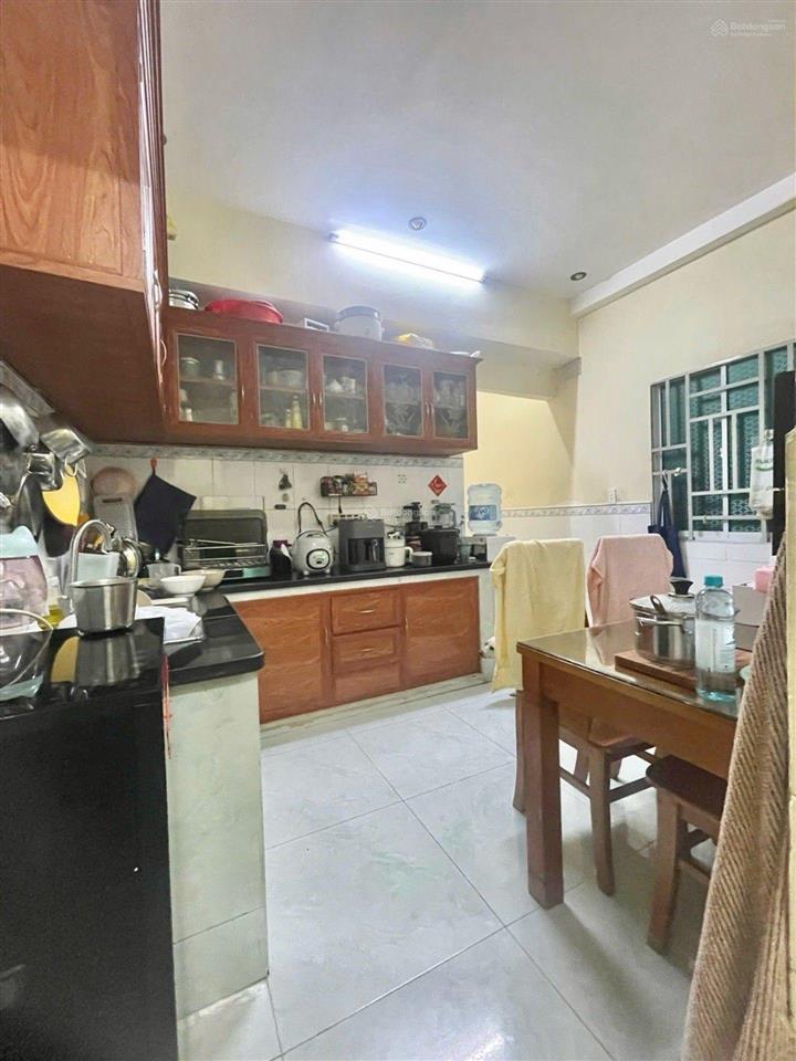 Bán nhà riêng tại phố nam hòa, 4,8 tỷ, 64m2, 3pn, 2wc, view đẹp