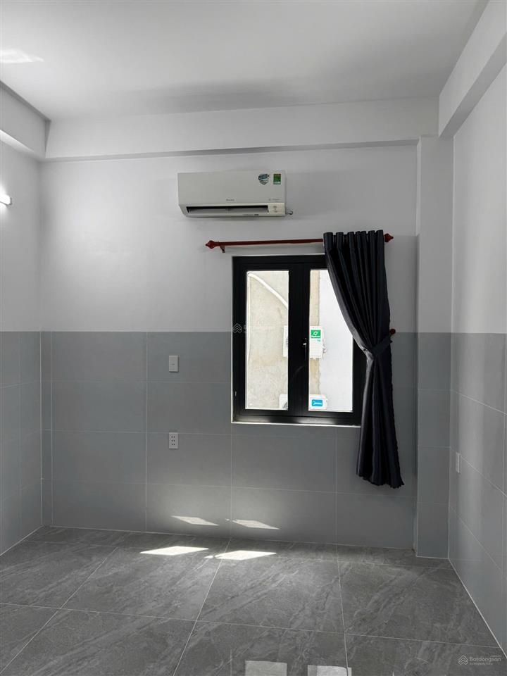 1/11 trống phòng lầu 1 mặt sau cửa sổ giá 4,3 tr. chính chủ cho thuê, khuyến mãi hấp dẫn