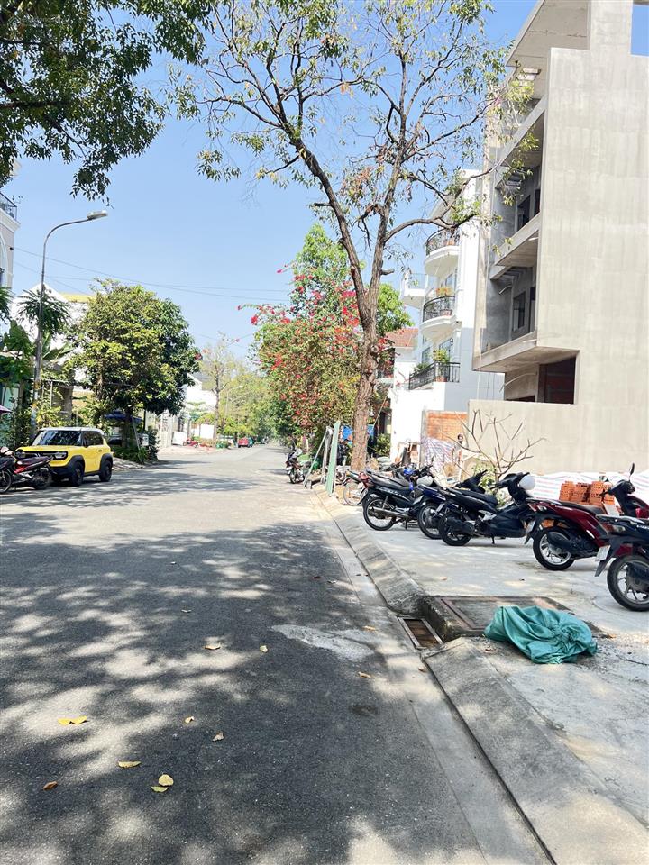 Nhà mặt tiền kdc conic bình hưng, h bình chánh 140 m2 (7x20) giá 13tỷ9