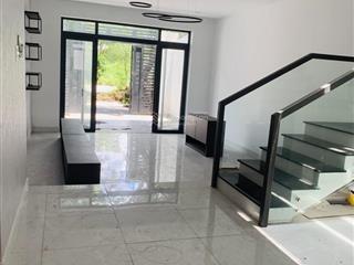 Nhà măt tiền kinh doanh sầm uất ba tơ quận84 tầng sát căn góc