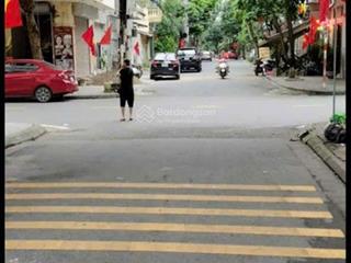 Cho thuê nhà phân lô khu 918 phúc đồng long biên  85m 4 tầng 15 triệu